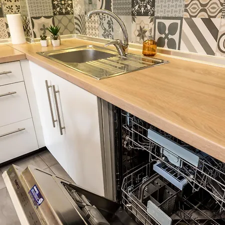 Apartamento Stylish Place Near The