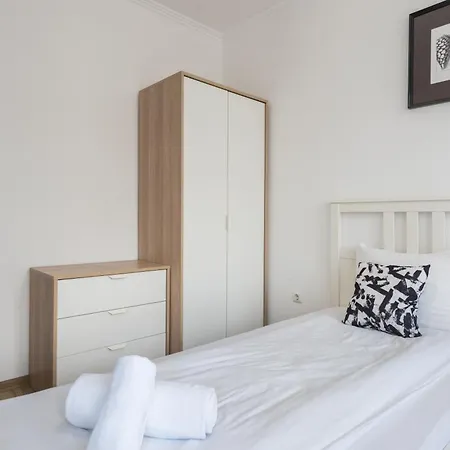 Apartamento Stylish Place Near The
