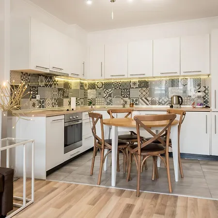Apartamento Stylish Place Near The