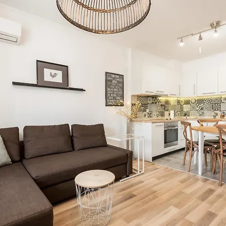 Apartment Stylish Place Near The Varna